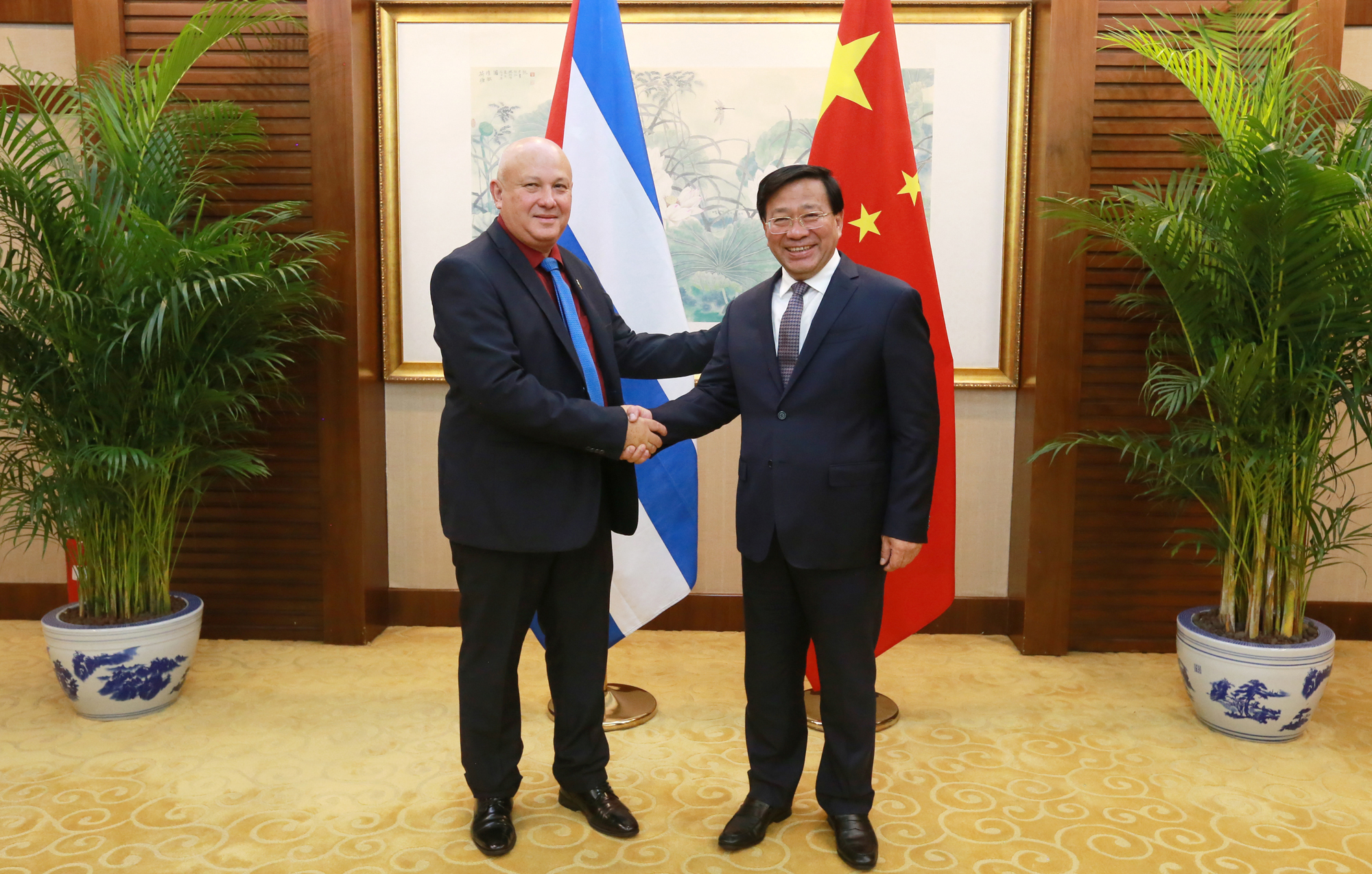 20240713 韓俊會見古巴副總理塔皮亞.jpg